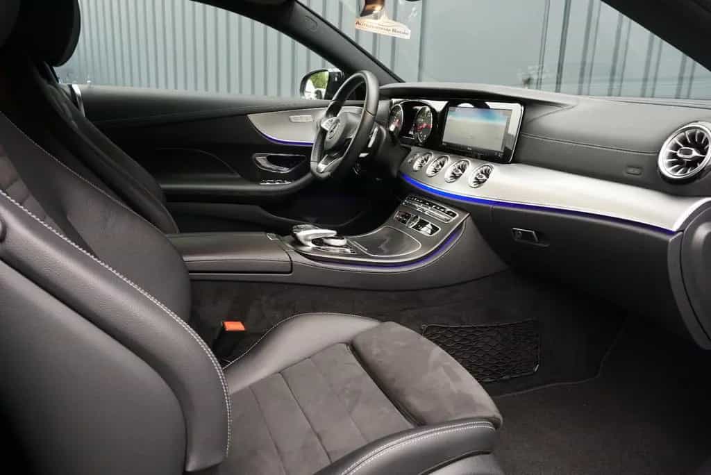 Mercedes-Benz E-Class 300 AMG Coupé Kamera SHZ NIGHT LED Burmester 04/2018-photo-16