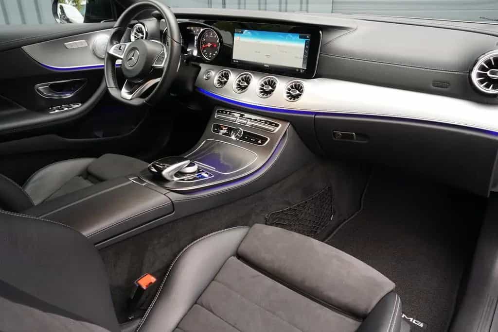 Mercedes-Benz E-Class 300 AMG Coupé Kamera SHZ NIGHT LED Burmester 04/2018-photo-17