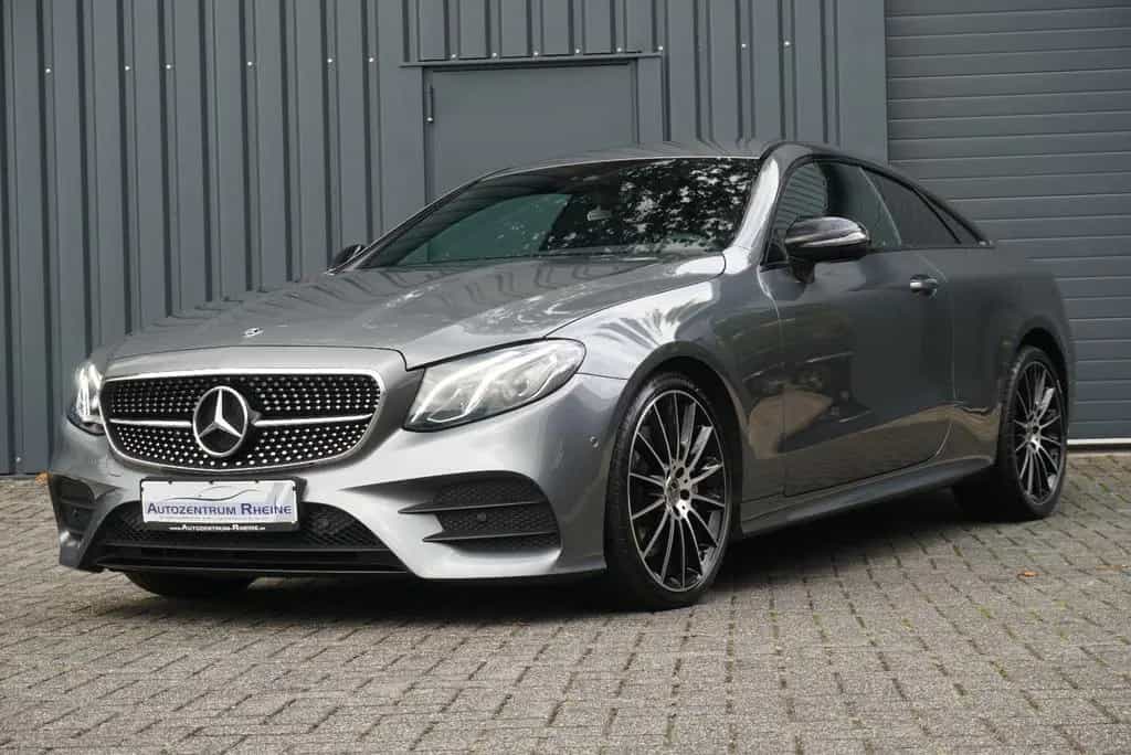 Mercedes-Benz E-Class 300 AMG Coupé Kamera SHZ NIGHT LED Burmester 04/2018-photo-0