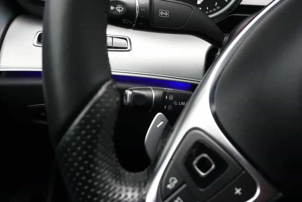 Mercedes-Benz E-Class 300 AMG Coupé Kamera SHZ NIGHT LED Burmester 04/2018-photo-19