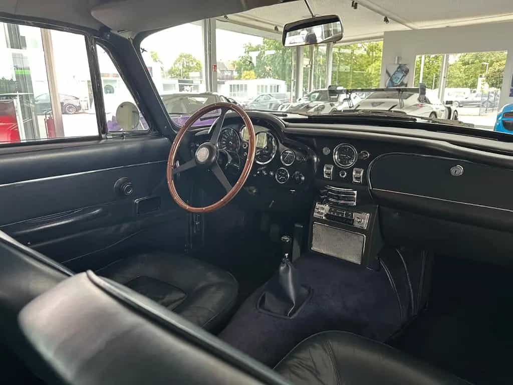 Aston Martin DB 6  LHD 06/1969-photo-22