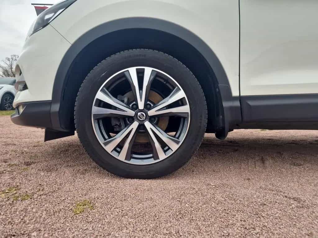 Nissan Qashqai 1.3 DIG-T 4x2 N-Connecta /PANO/360°/SITZ 08/2019-photo-15