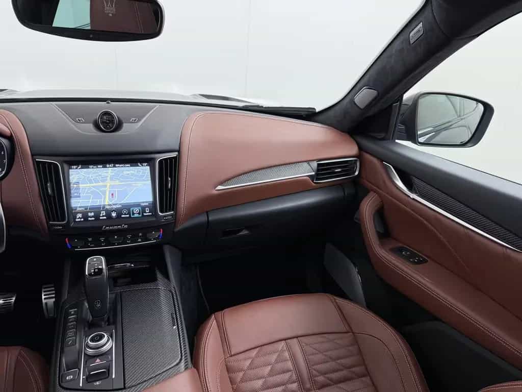 Maserati Levante 3.8 V8 Trofeo 589 K !!  | Carbon |  pano 06/2020-photo-23