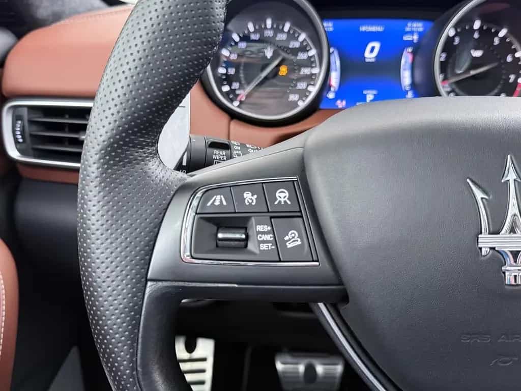 Maserati Levante 3.8 V8 Trofeo 589 K !!  | Carbon |  pano 06/2020-photo-25