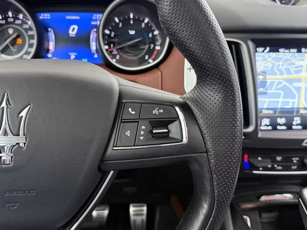 Maserati Levante 3.8 V8 Trofeo 589 K !!  | Carbon |  pano 06/2020-photo-26