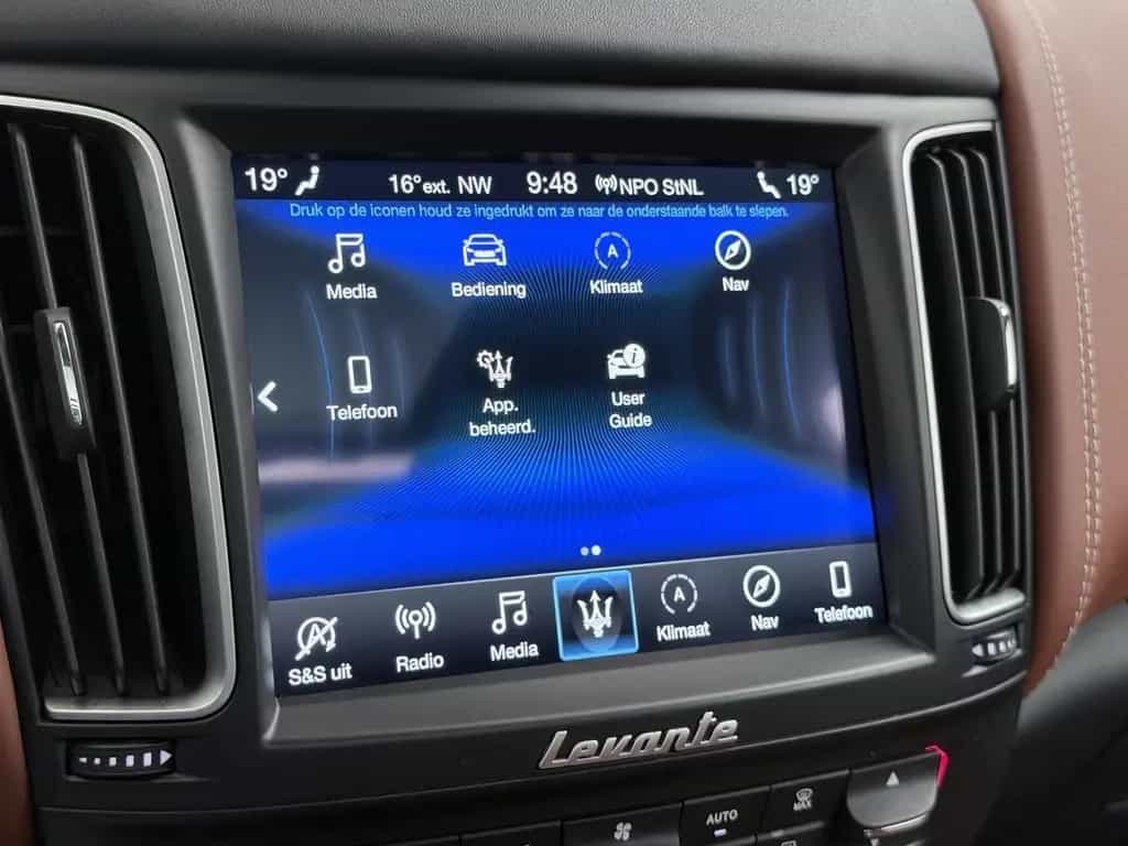 Maserati Levante 3.8 V8 Trofeo 589 K !!  | Carbon |  pano 06/2020-photo-31