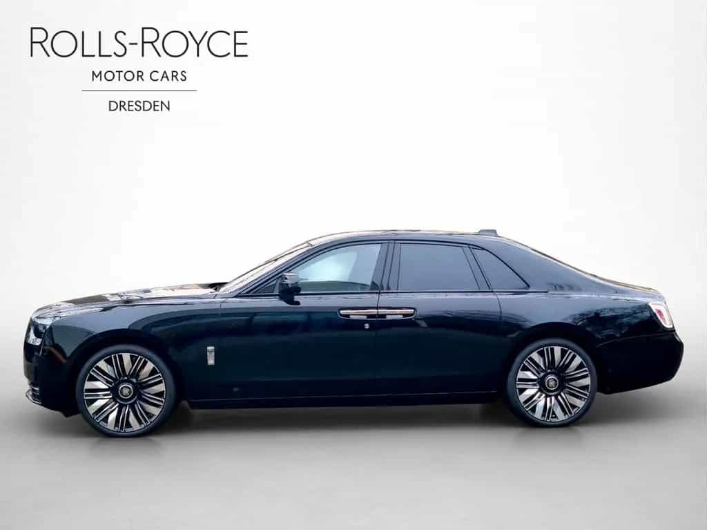Rolls-Royce Ghost 2026 09/2025-photo-1