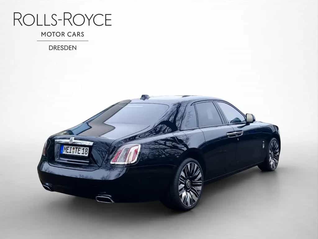 Rolls-Royce Ghost 2026 09/2025-photo-2