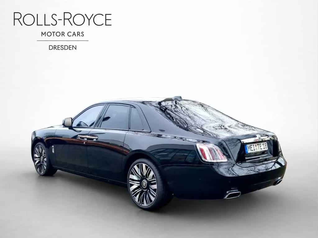 Rolls-Royce Ghost 2026 09/2025-photo-4