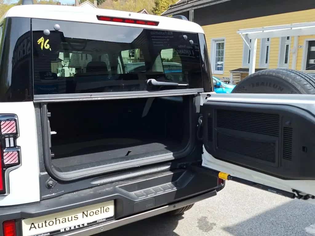BAIC BJ40 4 WD, Pano, Leder, 360 Kamera null-photo-21