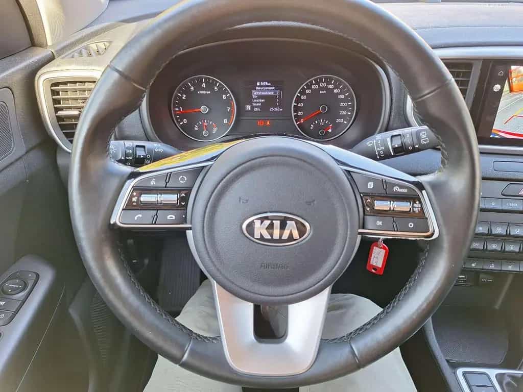 Kia Sportage 1.6 Final Edition 2WD 04/2022-photo-7