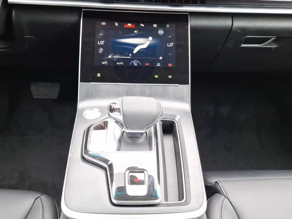 BAIC Beijing X75 1.5 T-GDI Pano,  7-Gang DCT Leder null-photo-11