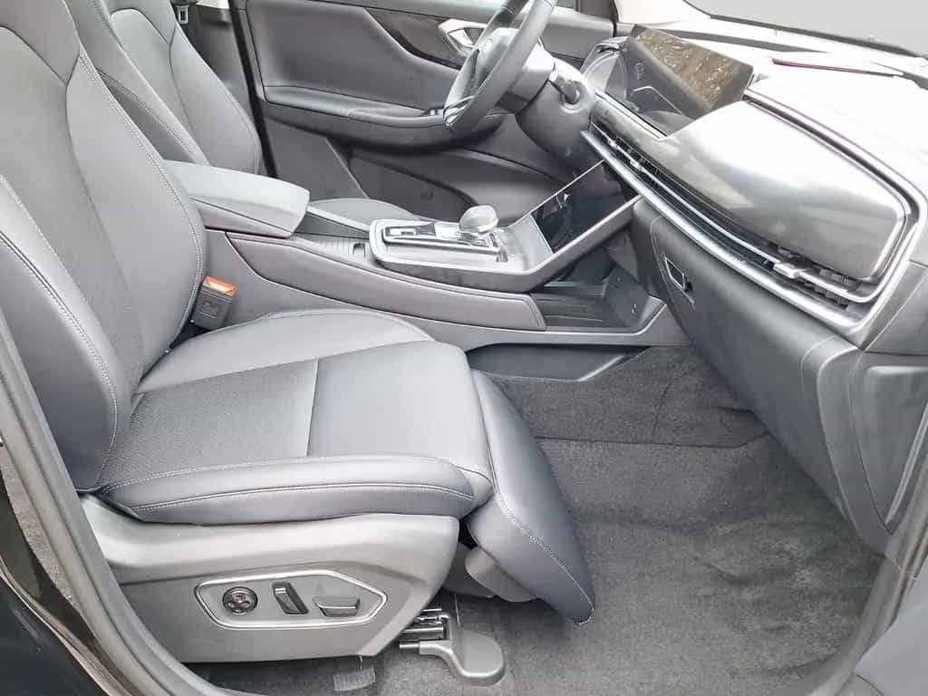 BAIC Beijing X75 1.5 T-GDI Pano,  7-Gang DCT Leder null-photo-14