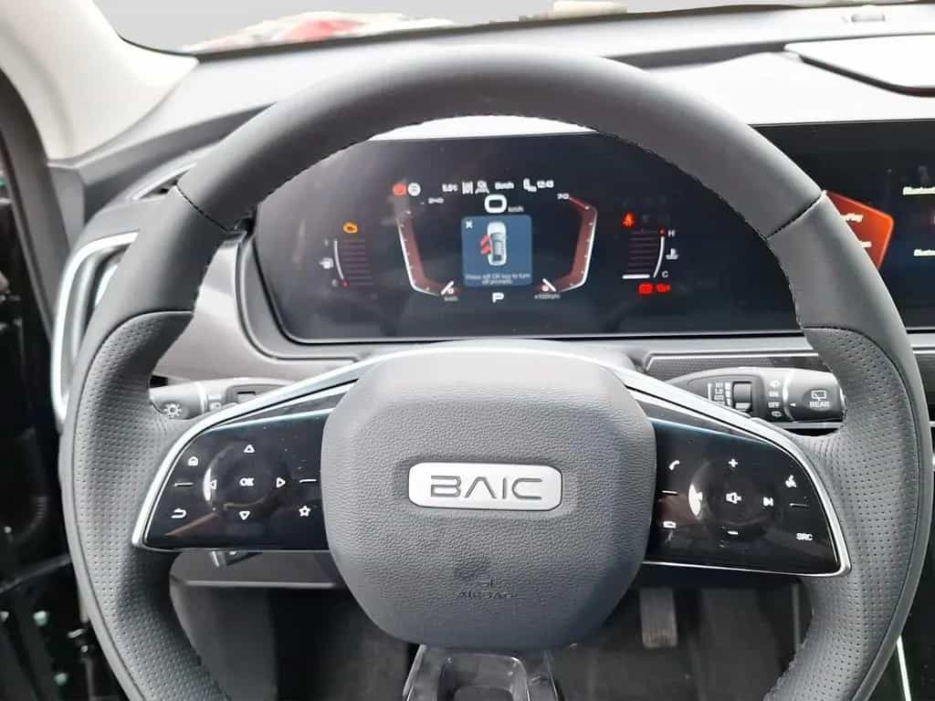 BAIC Beijing X75 1.5 T-GDI Pano,  7-Gang DCT Leder null-photo-8