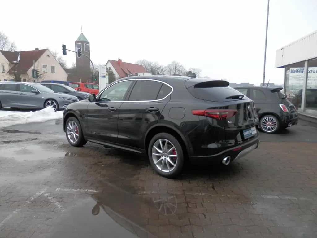 Alfa Romeo Stelvio Super Q4/erst54443km/Garantie 01/2018-photo-1