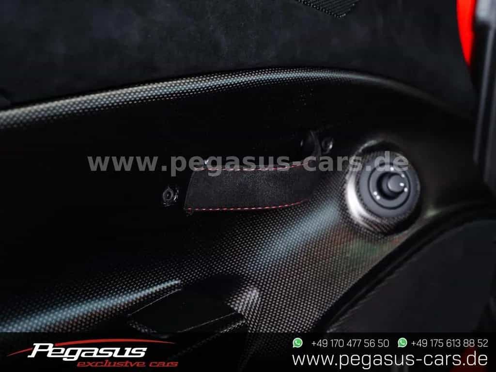 Ferrari 488 Pista PILOTI*LIMITED*CARBON* 09/2019-photo-32