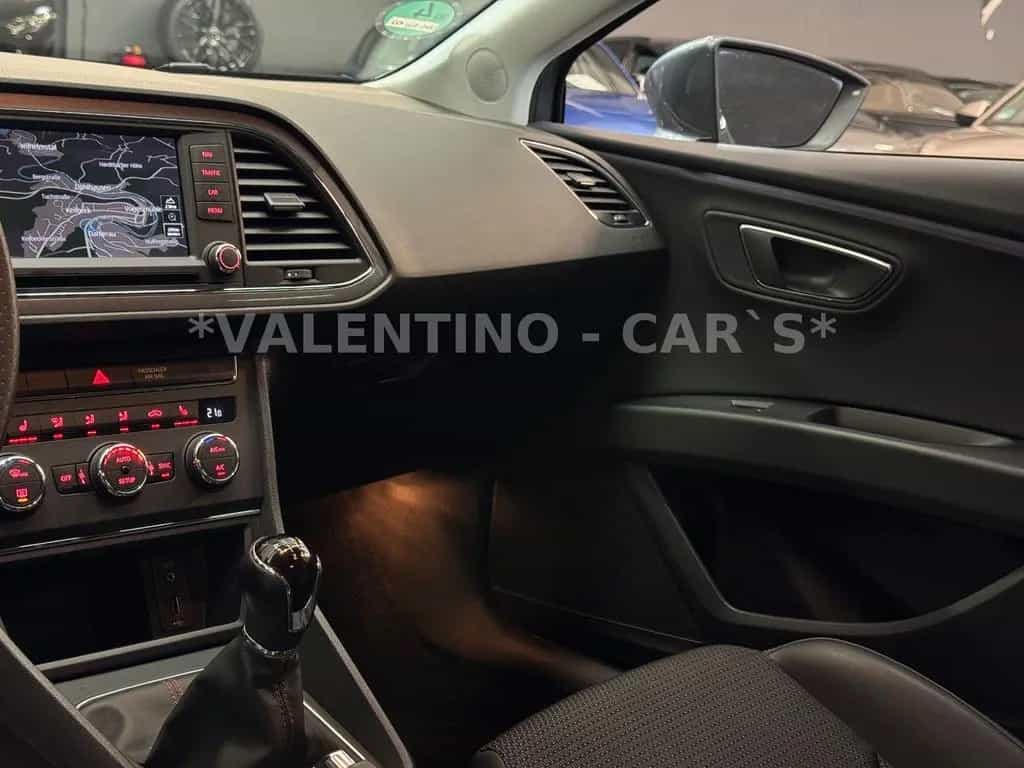 Seat Leon FR Lim. LED/Navi/Shz/Temp/PDC/Bremsassist 08/2015-photo-19