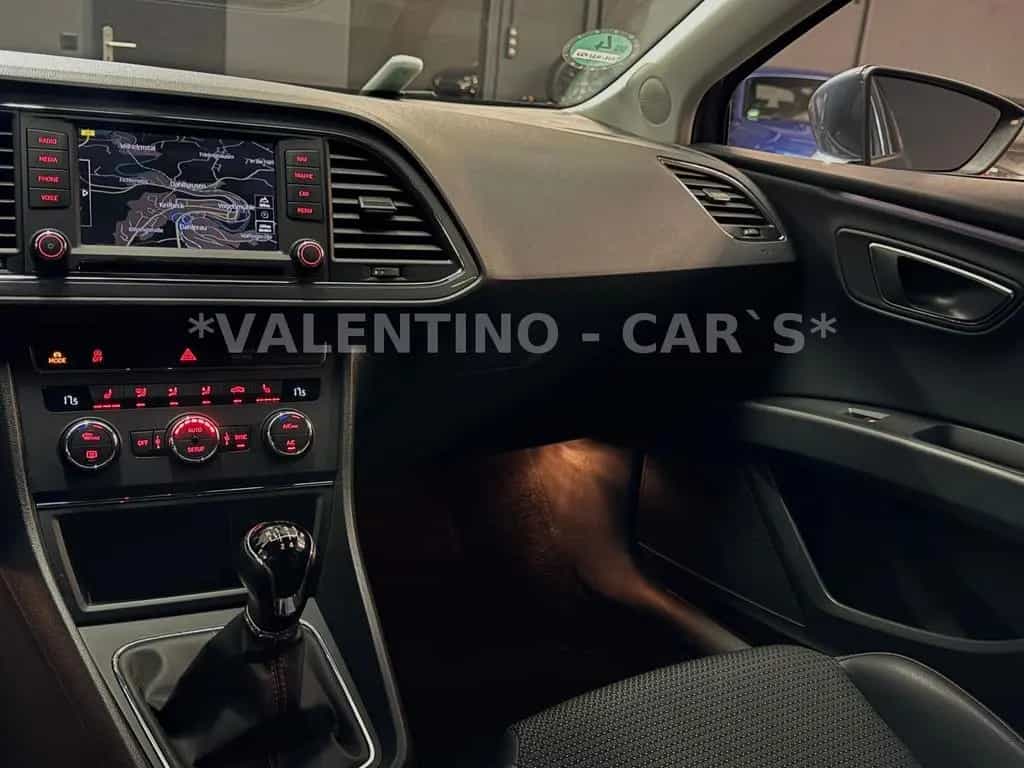 Seat Leon FR Lim. LED/Navi/Shz/Temp/PDC/Bremsassist 08/2015-photo-31