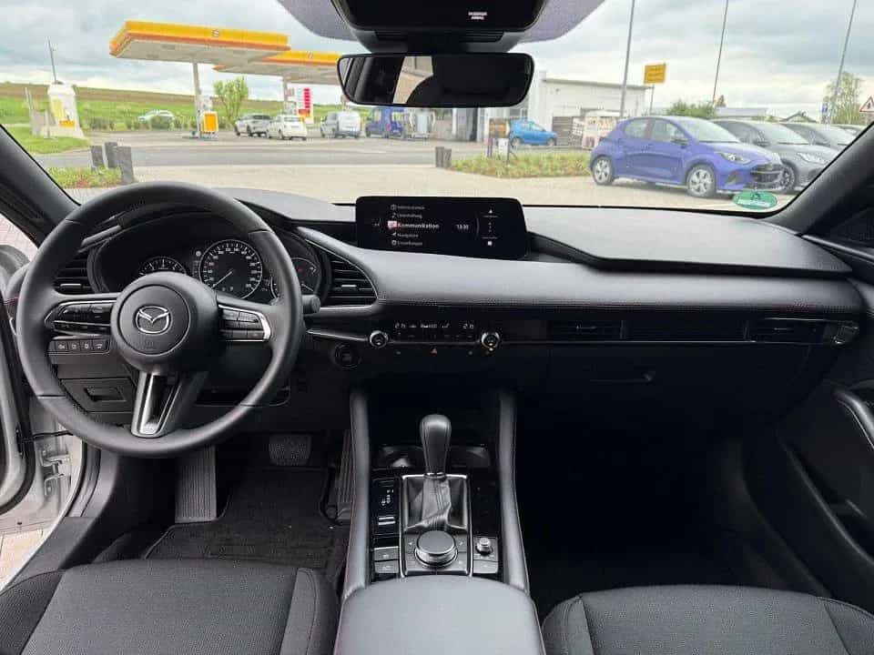 Mazda 3 2.0 (186PS) Autom. Homura Rückfahrk. Navi CarP 04/2026-photo-18