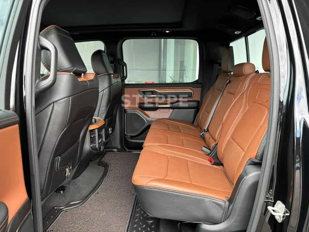 Dodge RAM 1500 5,7 V8 HEMI LONGHORN Luftfederung AHK 08/2025-photo-8