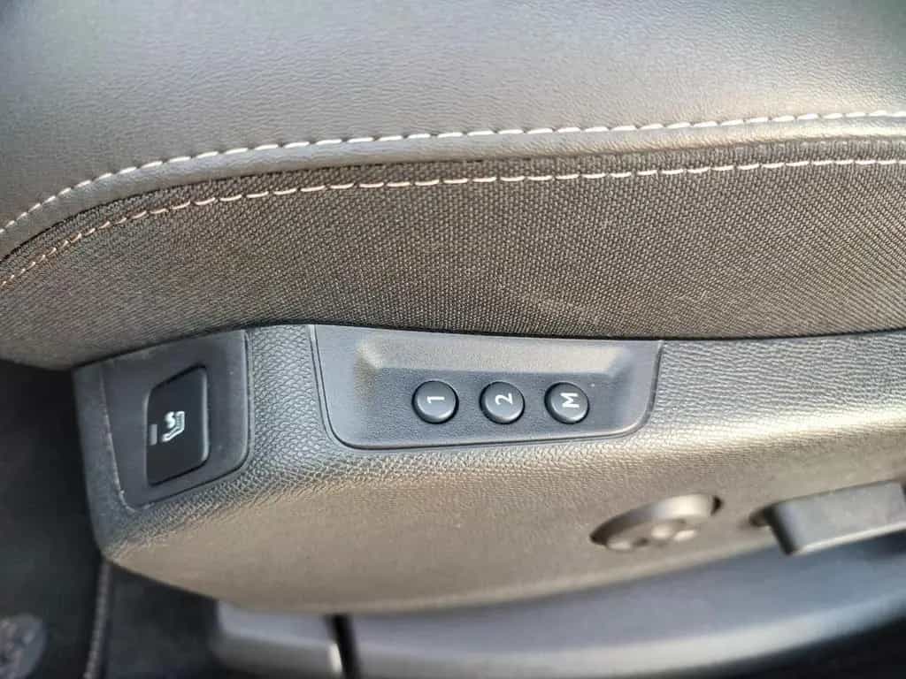 Peugeot 3008 GT LEDER*NAVI*FULL-LED*SITZHEIZUNG*EL.HECKK 08/2023-photo-10