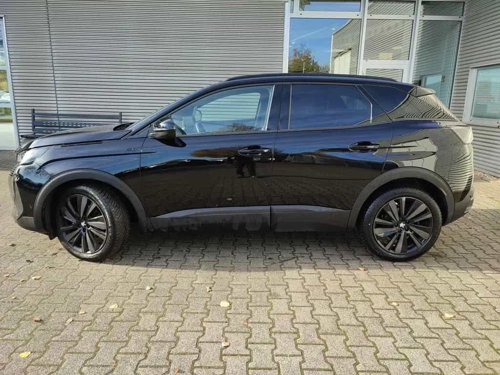 Peugeot 3008 GT LEDER*NAVI*FULL-LED*SITZHEIZUNG*EL.HECKK 08/2023-photo-3