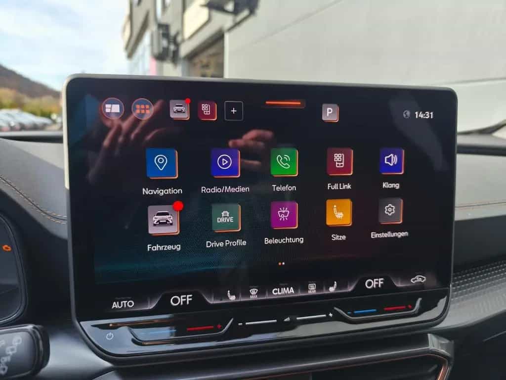 Cupra Formentor 333 VZ PANO HAILSTORM SENNHEISER 02/2026-photo-20