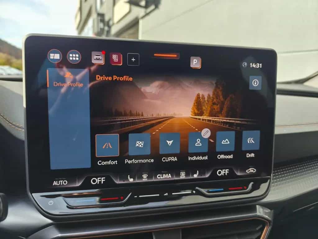 Cupra Formentor 333 VZ PANO HAILSTORM SENNHEISER 02/2026-photo-22