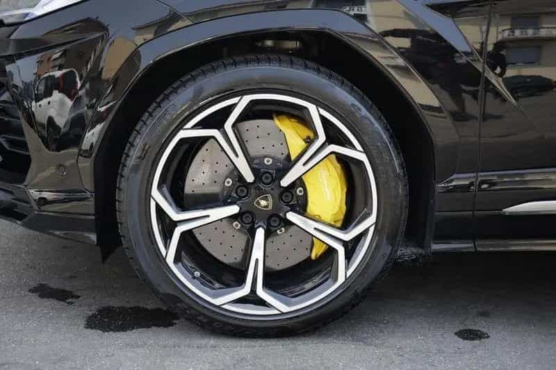 Lamborghini Urus 4.0 TETTO *IVA ESPOSTA* Unicopr 05/2019-photo-4