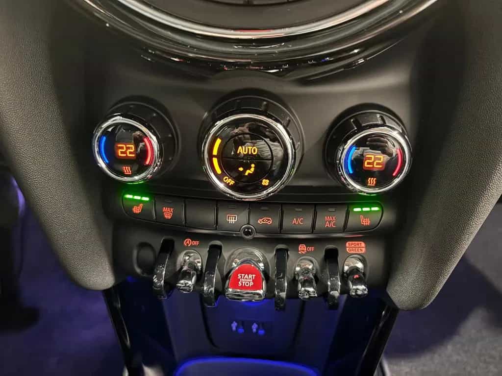 MINI Cooper S *CHILI*LED-BUSINESS-SHZ-PDC-NAV-AMBIENTE 04/2018-photo-18