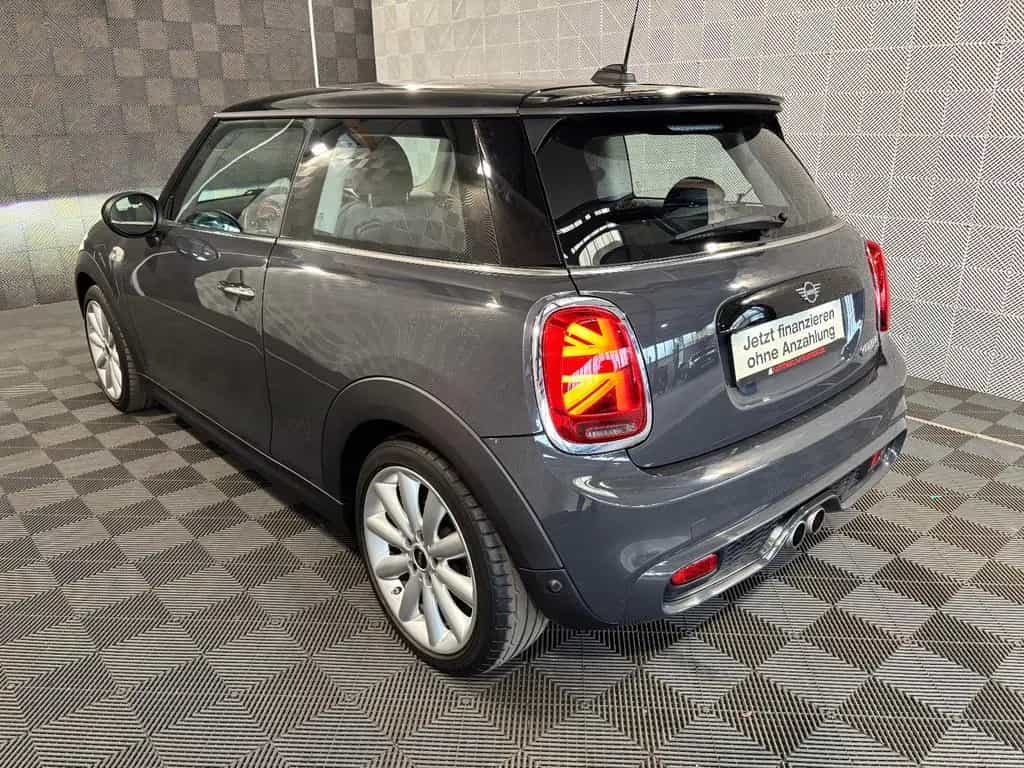 MINI Cooper S *CHILI*LED-BUSINESS-SHZ-PDC-NAV-AMBIENTE 04/2018-photo-2