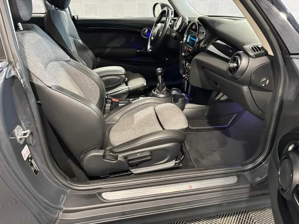 MINI Cooper S *CHILI*LED-BUSINESS-SHZ-PDC-NAV-AMBIENTE 04/2018-photo-7