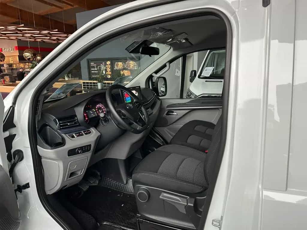 Maxus Deliver 7 Kasten L2H1 3,5t 2.0 TDCi 108 kW null-photo-7