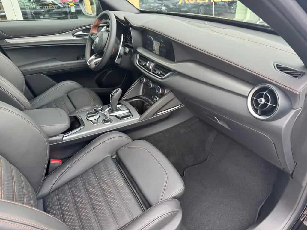 Alfa Romeo Stelvio Intensa Q4 Technopaket AHK-el. Navi Lede 02/2026-photo-10