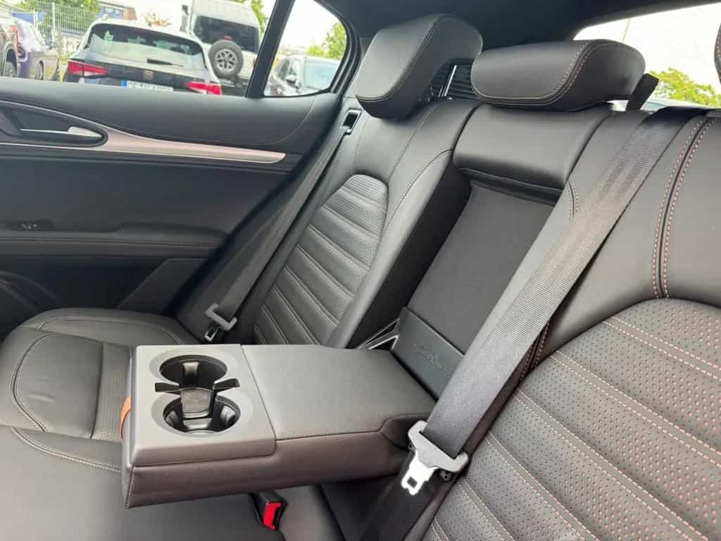 Alfa Romeo Stelvio Intensa Q4 Technopaket AHK-el. Navi Lede 02/2026-photo-24
