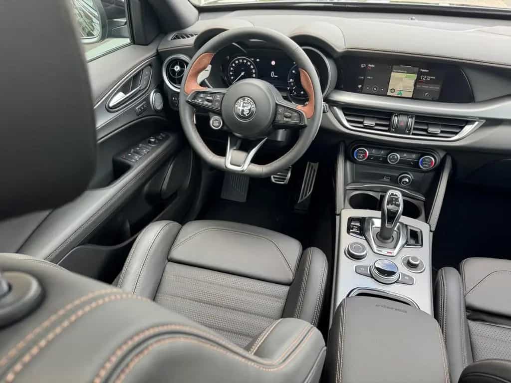 Alfa Romeo Stelvio Intensa Q4 Technopaket AHK-el. Navi Lede 02/2026-photo-27