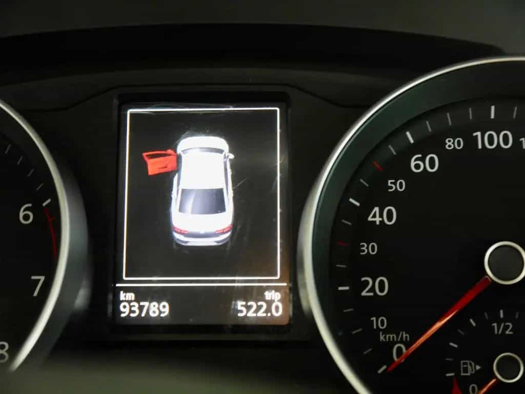 Volkswagen Passat Lim. Highline*DAB*Alcantar* 10/2015-photo-14