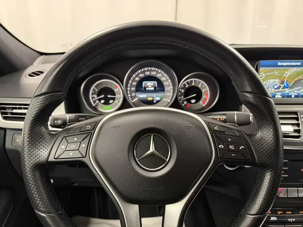 Mercedes-Benz E 200 T CGI BlueEff. Aut. Avantgarde LED 7-Sitze 06/2015-photo-13