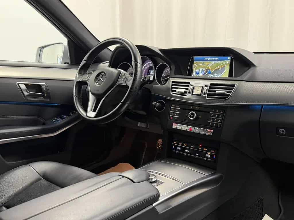 Mercedes-Benz E 200 T CGI BlueEff. Aut. Avantgarde LED 7-Sitze 06/2015-photo-19