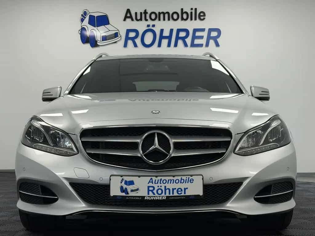 Mercedes-Benz E 200 T CGI BlueEff. Aut. Avantgarde LED 7-Sitze 06/2015-photo-2