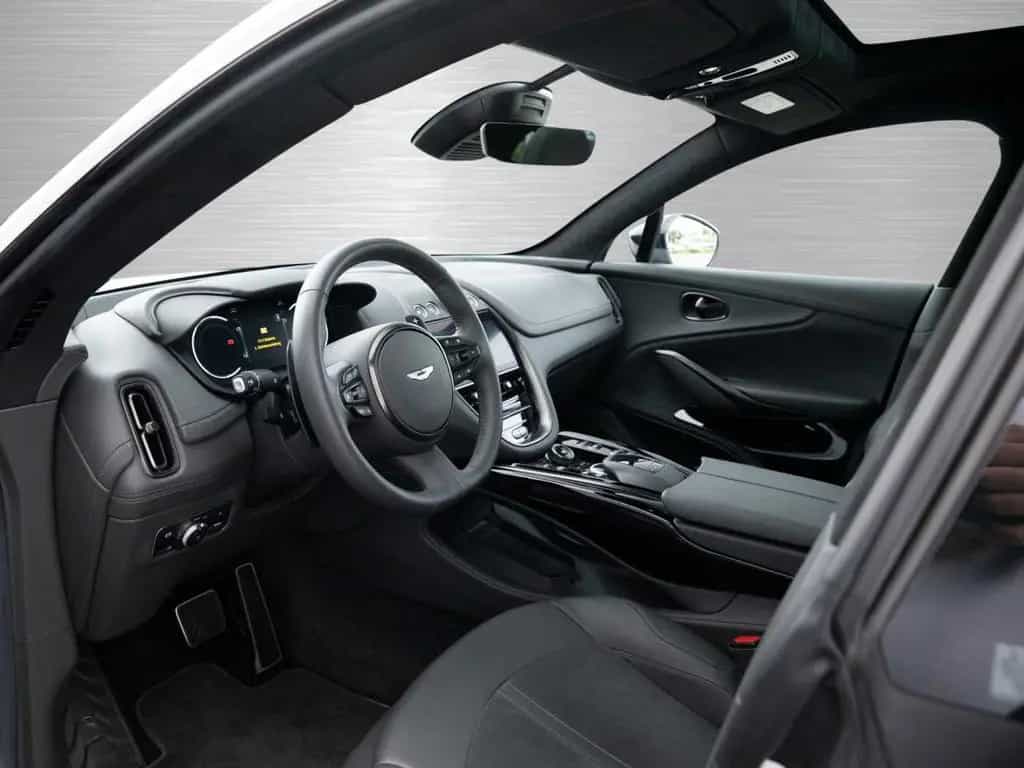 Aston Martin DBX 707 V8 4x4 11/2023-photo-2