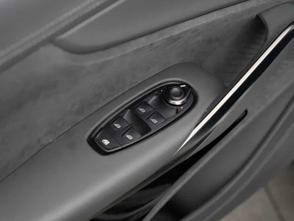 Aston Martin DBX 707 V8 4x4 11/2023-photo-24