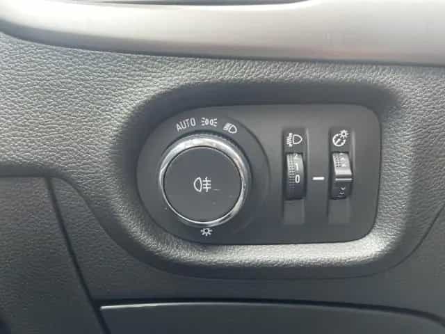 Opel Astra Edition 1.2 Turbo Bluetooth - Sitzheizung 03/2022-photo-8