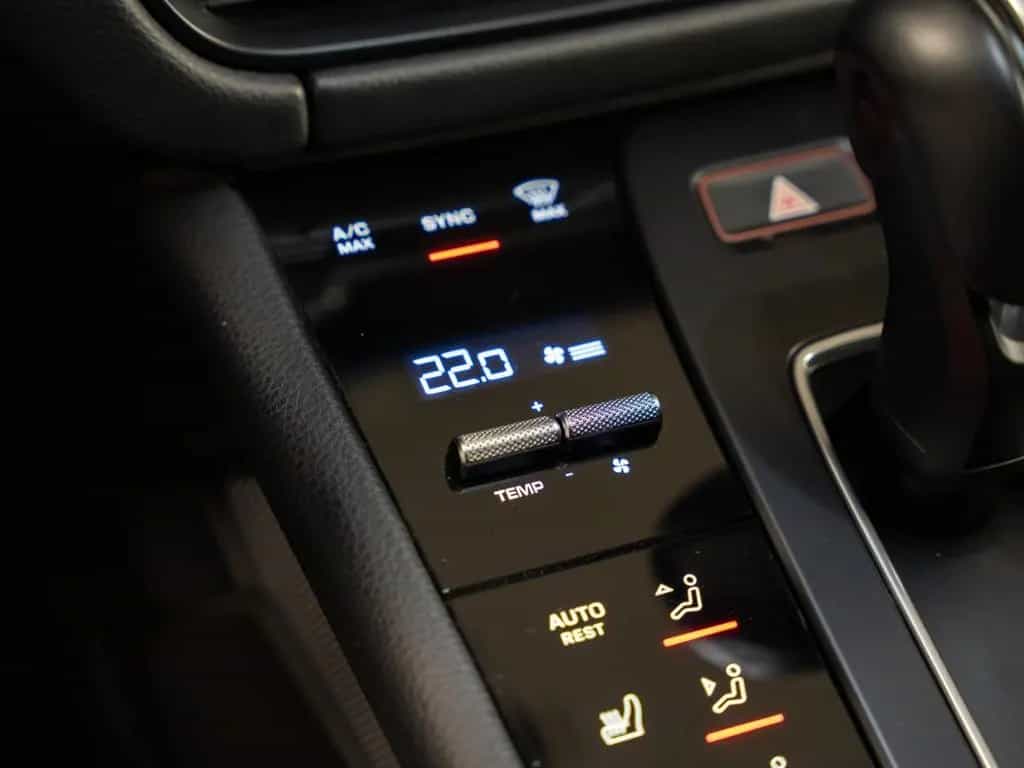 Porsche Macan GTS Abstandsregeltempostat Sport Chrono 12/2022-photo-23