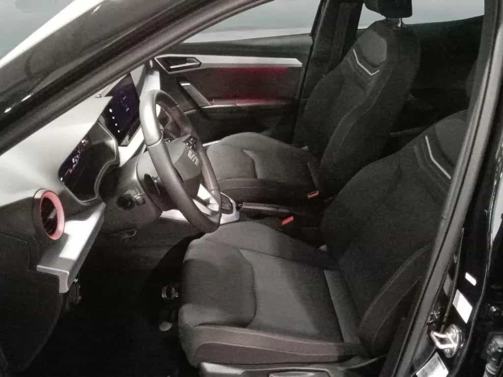 Seat Arona 1,0 TSI Sport, 115 PS, DSG, LED, Navi 02/2025-photo-9