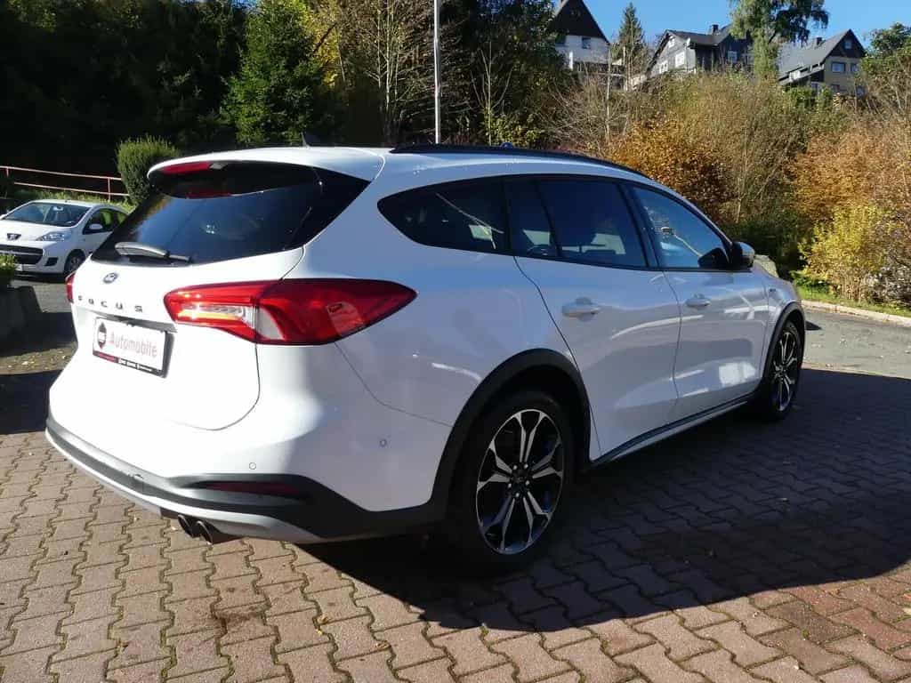 Ford Focus Turnier 1.5*Aut.*Klima*SHZ*LED*Nav*ACC*Kam 12/2019-photo-4