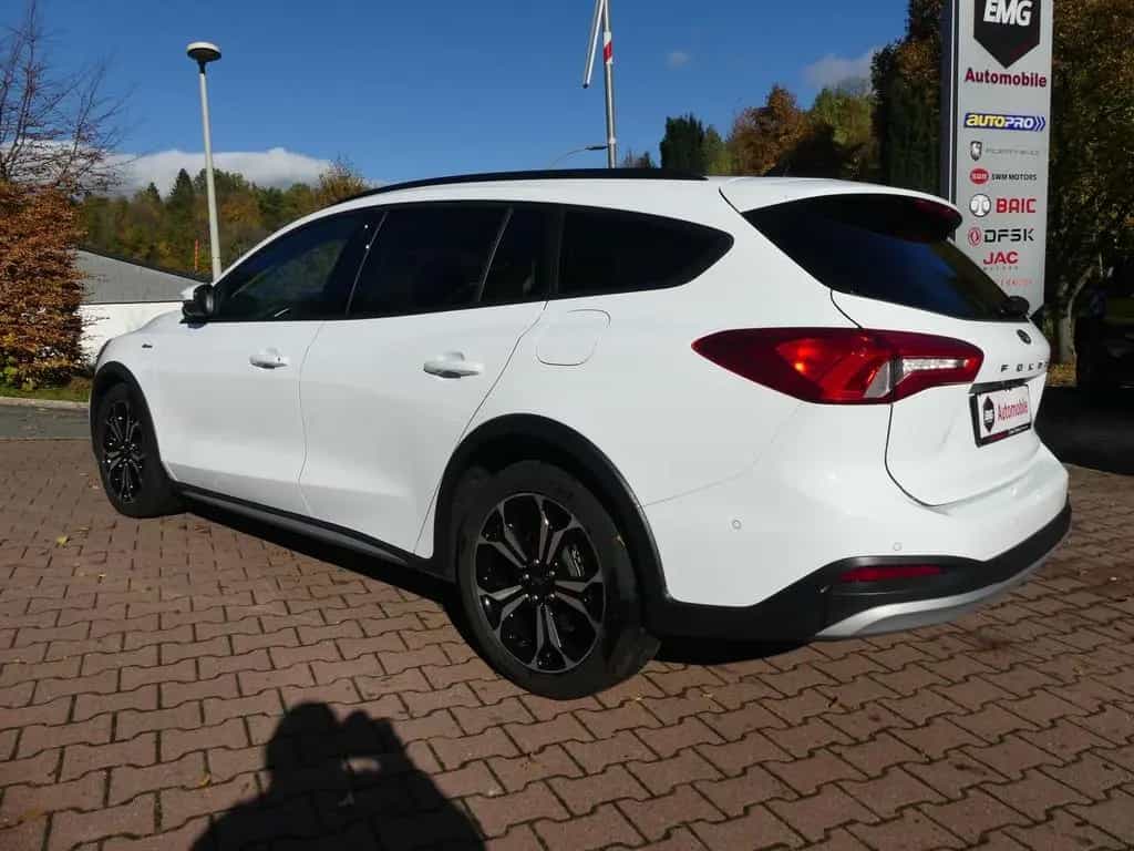 Ford Focus Turnier 1.5*Aut.*Klima*SHZ*LED*Nav*ACC*Kam 12/2019-photo-6
