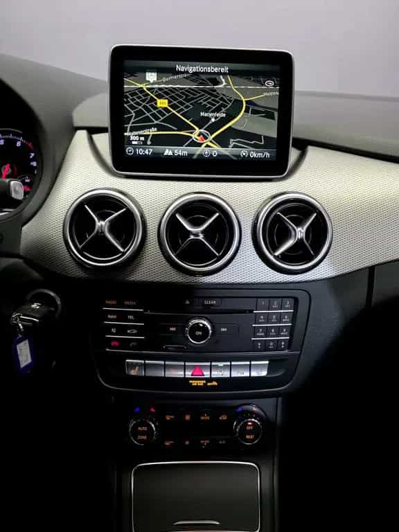 Mercedes-Benz B-Class 180, AUTOMATIK, T-LEDER, NAVI, LED 07/2016-photo-19