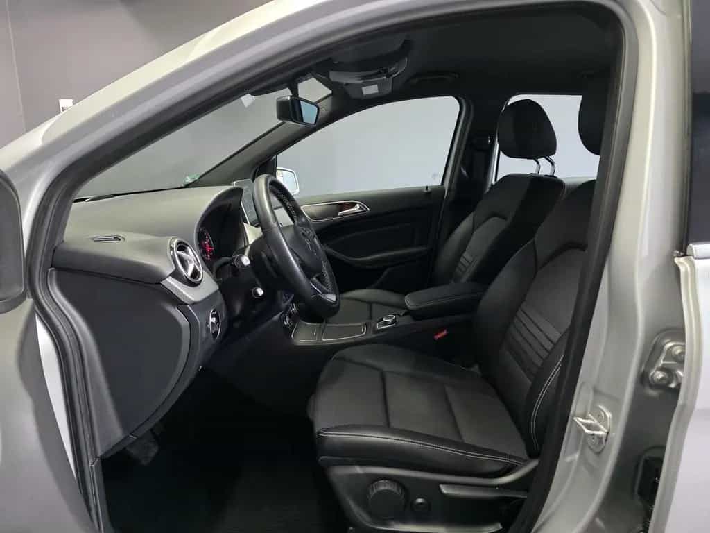 Mercedes-Benz B-Class 180, AUTOMATIK, T-LEDER, NAVI, LED 07/2016-photo-7