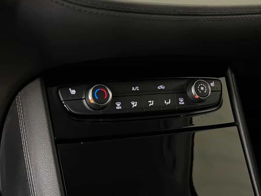Opel Grandland 06/2019-photo-32